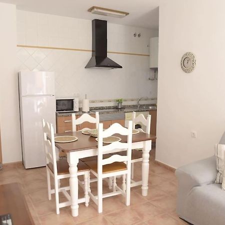 Apartamento Elena - Solo Familias Y Parejas โกนิล เด ลาฟรอนเตรา ภายนอก รูปภาพ